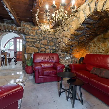 Сasa de vacaciones House Stone Lady