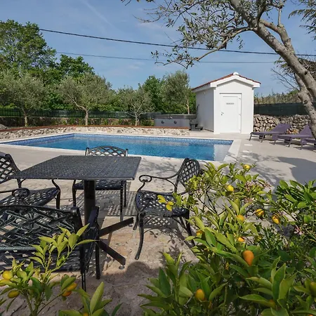 House Stone Lady Сasa de vacaciones *