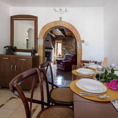 Case de vacanță House Stone Lady