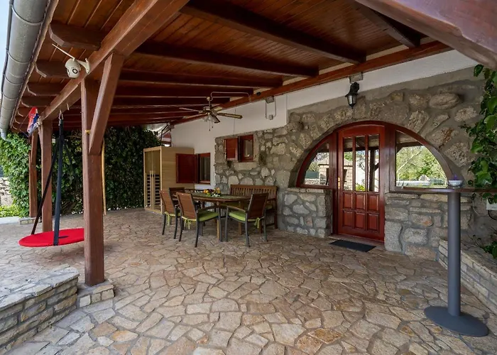 House Stone Lady * Dobrinj