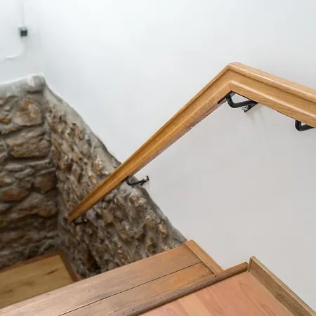 Vikendica House Stone Lady *